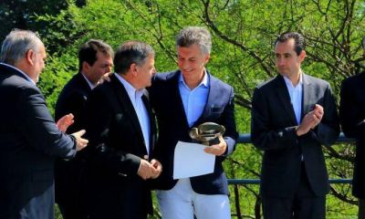 Gobernador descart� aprietes del Gobierno para votar la reforma previsional