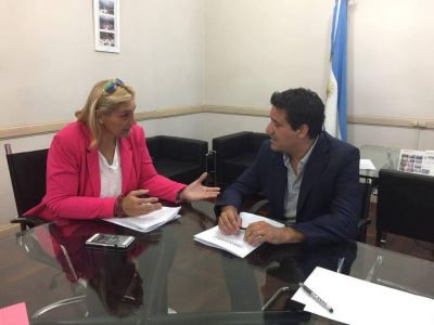 Abad recibi� a Baragiola para dise�ar la agenda de trabajo