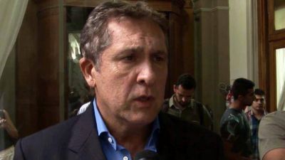 Los senadores de Massa que ayudaron a aprobar las reformas del Bapro explican: 