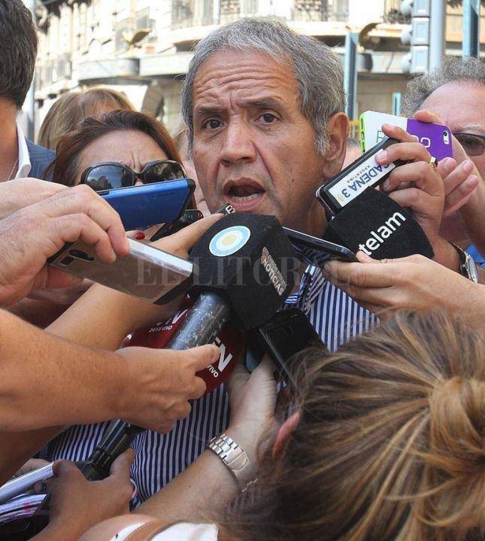 Trabajo dispuso la conciliaci�n obligatoria en el conflicto de los bancarios