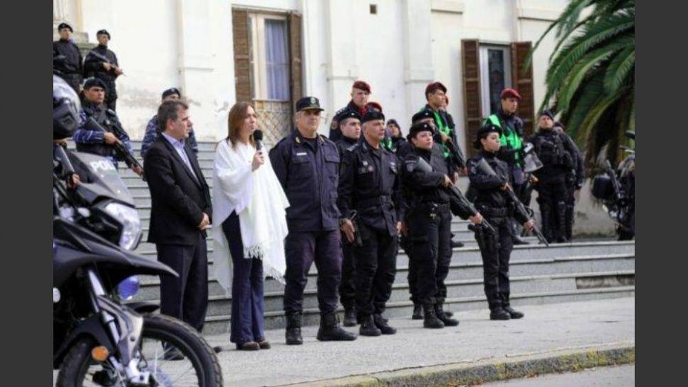 Reforzar�n con 1.700 polic�as la seguridad en el conurbano e interior bonaerense