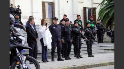 Reforzar�n con 1.700 polic�as la seguridad en el conurbano e interior bonaerense