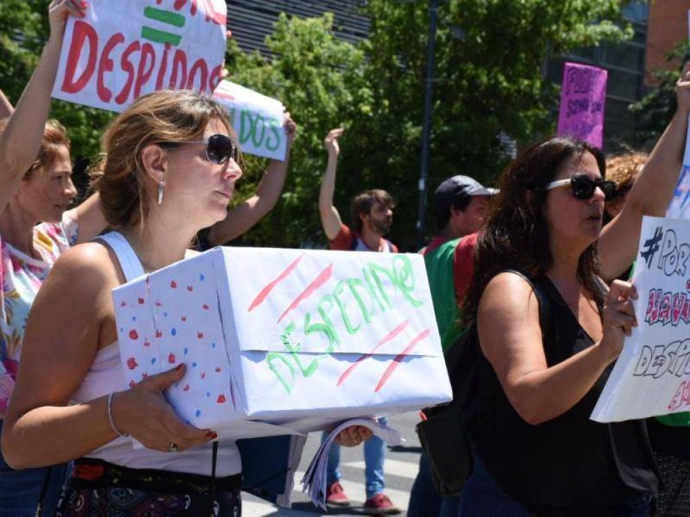 Los despedidos de Vidal brindaron por una �Navidad en lucha�