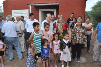 Familias de Villa R�o Hondo accedieron a nuevas viviendas