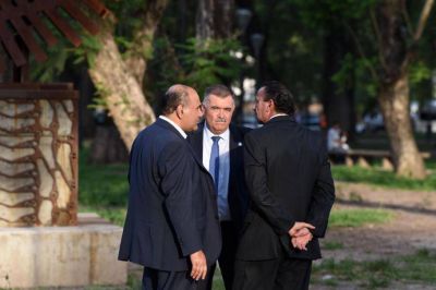 Jaldo le respondi� Macri: �ning�n legislador, ni oficialista ni opositor, tiene 80 empleados�