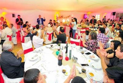 El Gobernador pas� Nochebuena con familias de Jarilla y Chosmes