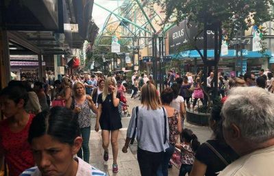 Leve recuperaci�n de ventas minoristas para Navidad en 2017