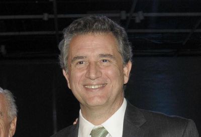 Esc�ndalo en la Sociedad Rural: le dieron un bono de 500 mil pesos a Luis Etchevehere