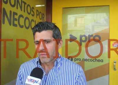 Los bancarios escrachan a Dom�nguez Yelpo por traidor