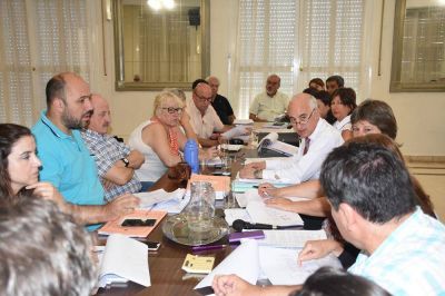 Presupuesto 2018: las tasas subir�n en promedio un 30% y se crearon 208 cargos nuevos