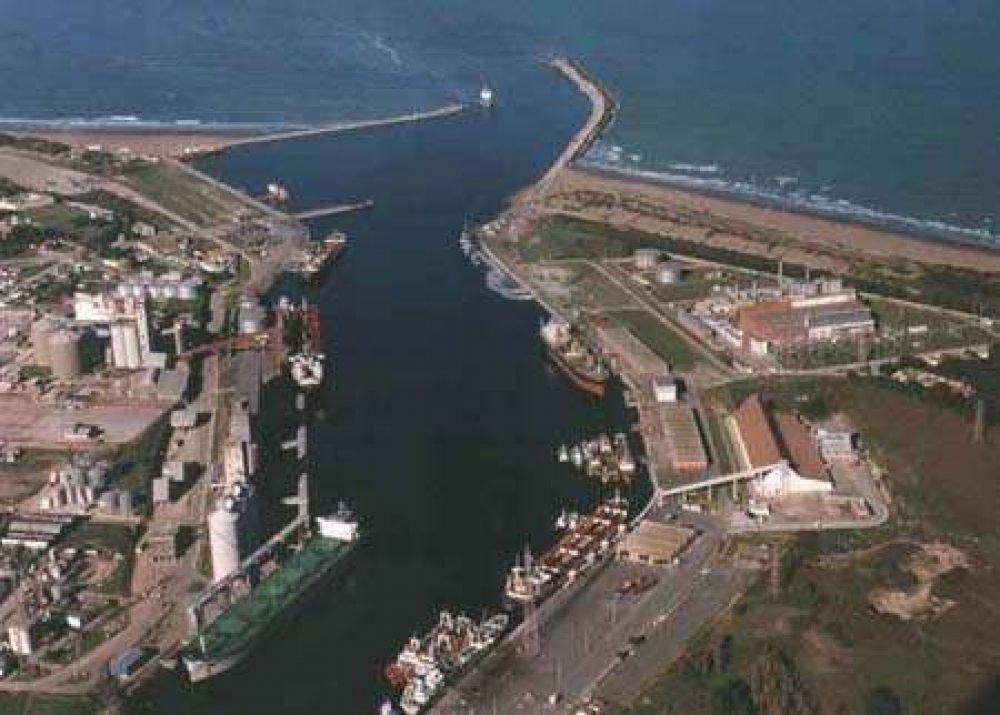 El puerto de Quequn export 367.649 toneladas de mercadera en noviembre