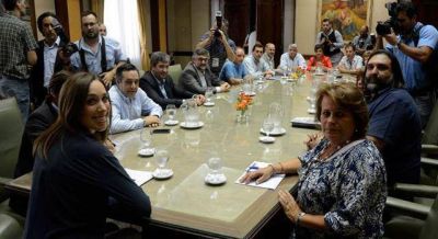 El Gobierno bonaerense afirma que no habr� cesant�as docentes