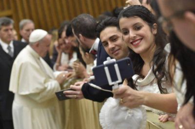 J�venes: �Ser fuertes en la fe�, mirando al Ni�o divino