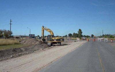 Avanza la construcci�n de una rotonda de ingreso a los Parques Industriales