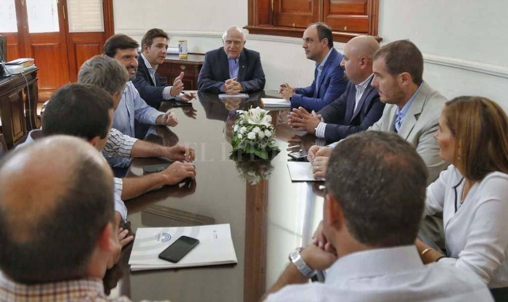 Terminal de �mnibus: la provincia extender� el comodato a la ciudad