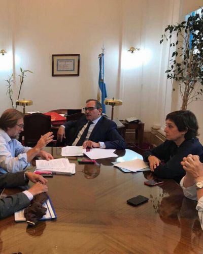 El poder y la trayectoria condicionan el reparto de las oficinas en el Senado