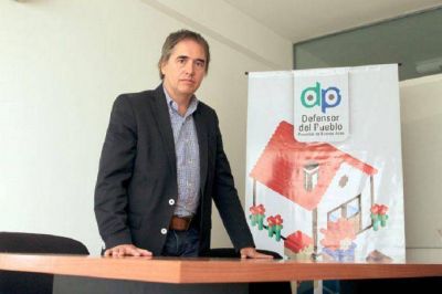 Lorenzino: �Si el aumento del agua es irracional, haremos todo lo posible para frenarlo�