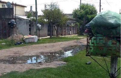 La basura se acumula en barrio San Cayetano y la empresa Tr�bol , �d�nde est�?