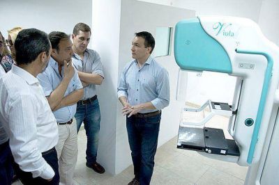 Instalaron nuevo mam�grafo
