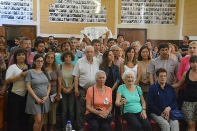 Bloques pol�ticos repudiaron la domiciliaria a Etchecolatz