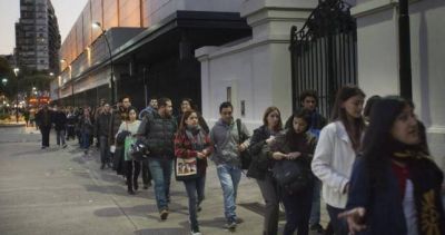 La desocupaci�n juvenil llega al 17%
