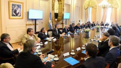 Un gabinete con muchos ministros y un poder vertical