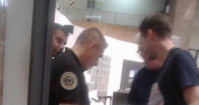 Con polic�a en el ingreso, despidieron a 40 empleados del Ministerio de Ambiente