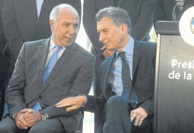 Las fisuras de la democracia