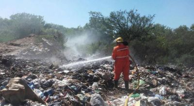 Los basurales no paran de quemarse y de contaminar
