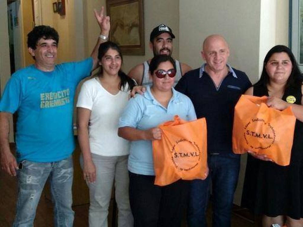 El Sindicato de Municipales de Vicente Lpez recibi a los trabajadores despedidos de PepsiCo que siguen en conflicto