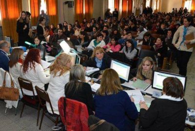 En 7 a�os los gobiernos del PJ sumaron 30.000 personas a la planta de estatales