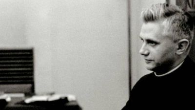 De las acusaciones a Francisco a aquellas contra Ratzinger