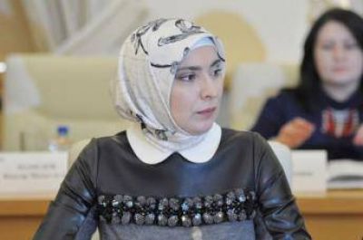 Una candidata musulmana se enfrenta a Putin para la presidencia rusa
