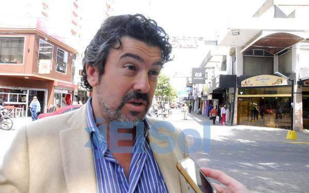 Buffone: �no se ech� a nadie�