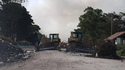 En plena temporada, la ciudad se queda sin recolecci�n de residuos