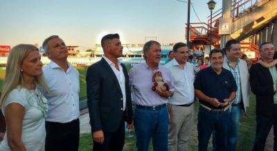 En medio de la pol�mica, Schiaretti se pronunci� a favor del blanqueo laboral
