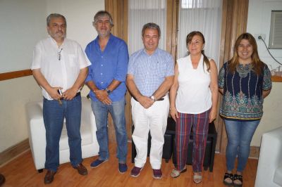 �Hay un funcionario que est� flojo de papeles�