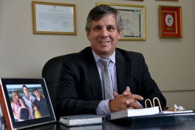 Massista hace buena letra con Cambiemos y adhiere al Pacto Fiscal