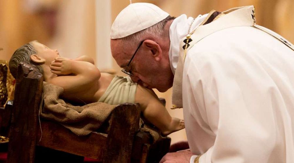 Papa Francisco: Dios se ha hecho Ni�o para estar m�s cerca de nosotros