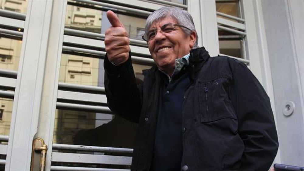 El cumplea�os de Moyano, una excusa para explorar un intento de reconciliaci�n