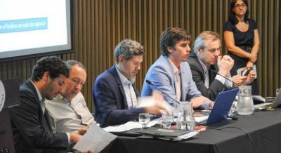 M�s de 200 empresarios en el primer encuentro de PPP vial: advierten que faltar� cemento