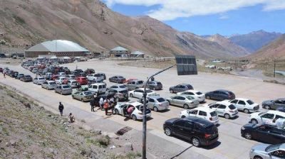 Mendoza: por la visita de Papa, comienza un megaoperativo en el cruce a Chile