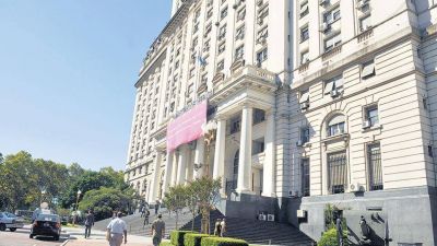 Los despedidos de Aguad