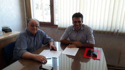 La municipalidad mejora su Internet: La Usina Popular Cooperativa firma nuevo convenio