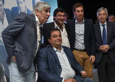 De vacaciones, Macri mand� se�ales de reconciliaci�n a Moyano