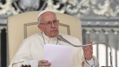 Papa peregrino de la paz y esperanza de Cristo. Video mensaje a Chile y Per�