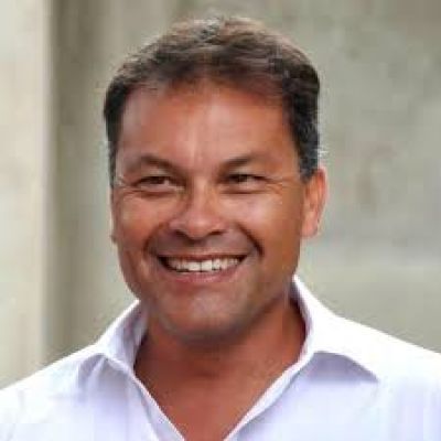 esta volvi� a su puesto de trabajo