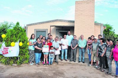 Familias de Choya accedieron a flamantes viviendas sociales