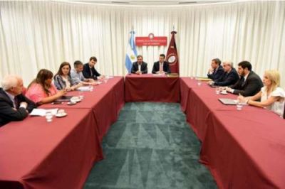 En gabinete, Urtubey plante� reforzar el trabajo en zonas perjudicadas por las lluvias