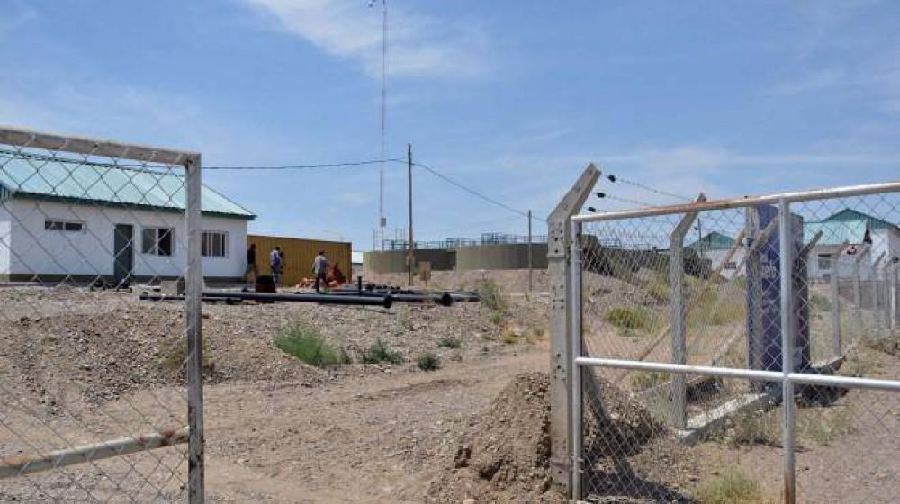 Denuncian irregularidades en la obra de cloacas de Senillosa